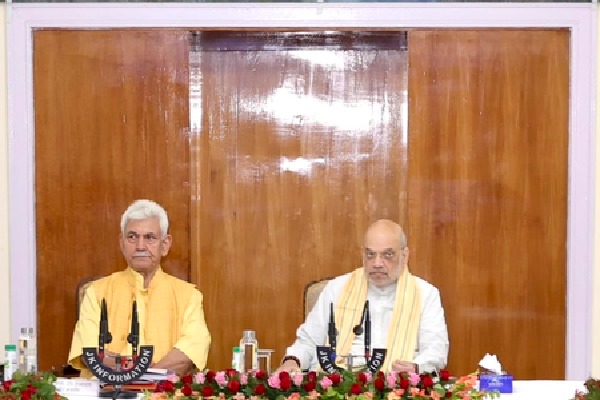 Amit Shah directs security forces to ensure peaceful Amarnath Yatra, zero tolerance to terrorism..