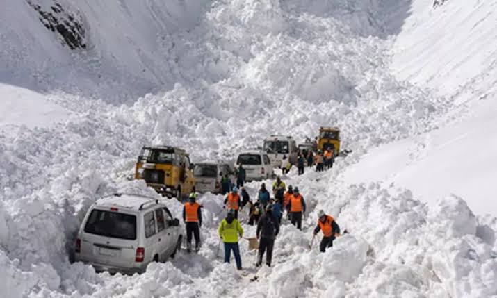 Six killed, 5 injured in Zojila Pass avalanche tragedy..