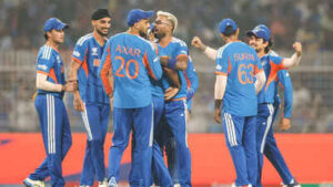 India beat England by 7 runs to set up final vs NZ..