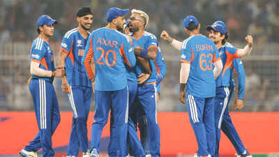 India beat England by 7 runs to set up final vs NZ..