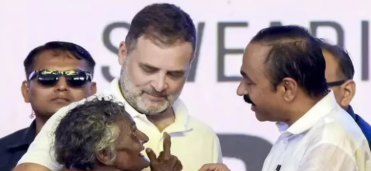 Breaking Protocol: Elderly Woman Steals the Spotlight at Kerala CM VD Satheesan’s Swearing-In Ceremony