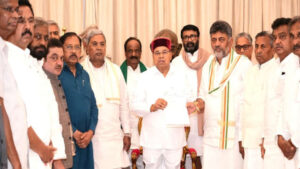 Shivakumar stakes claim to form govt; Guv invites him to take oath with team..