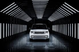 JLR India Slashes Range Rover SV Prices by ₹75 Lakh Ahead of India-UK Free Trade Agreement