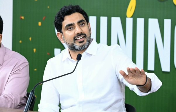 Students’ Dreams on the Shining Stars Stage: Minister Lokesh Listens Patiently and Takes Suggestions