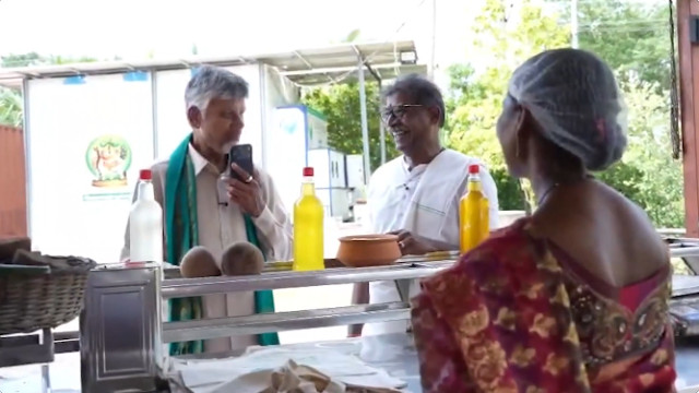 Even as CM, Must Consult Wife: Chandrababu Naidu Buys Cold-Pressed Oil on Palnadu Tour