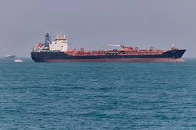 Iran Completely Shuts Down Strait of Hormuz, Threatens Strikes on All Maritime Vessels