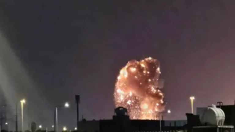 US Launches Air Strikes on Iran, Revokes Oil Licence After Strait of Hormuz Attacks