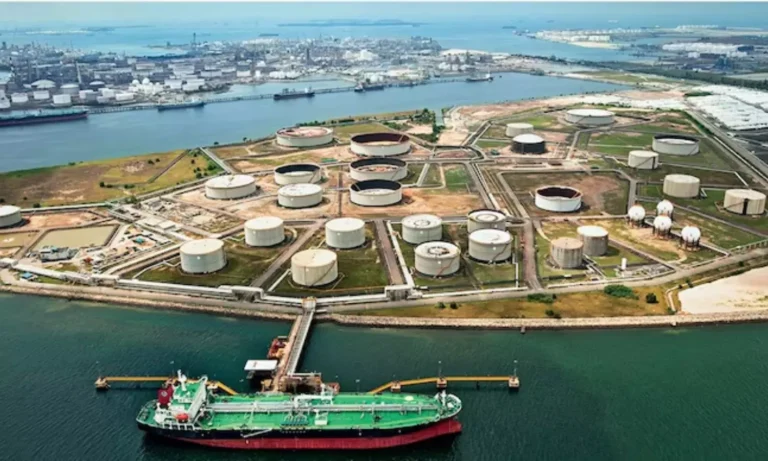 Hormuz Crisis Deepens as US-Iran Tensions Push Up Global Oil Prices