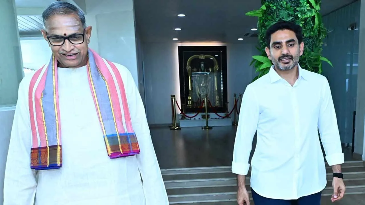Nara Lokesh Meets Chaganti Koteswara Rao.. Focus on Moral Values in Education