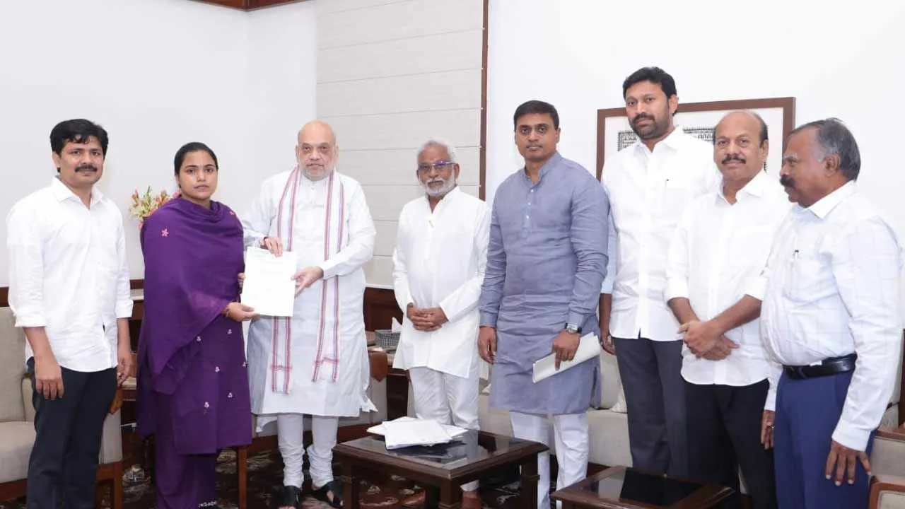 YSRCP MPs Meet Amit Shah Over Jagan’s Security Concerns