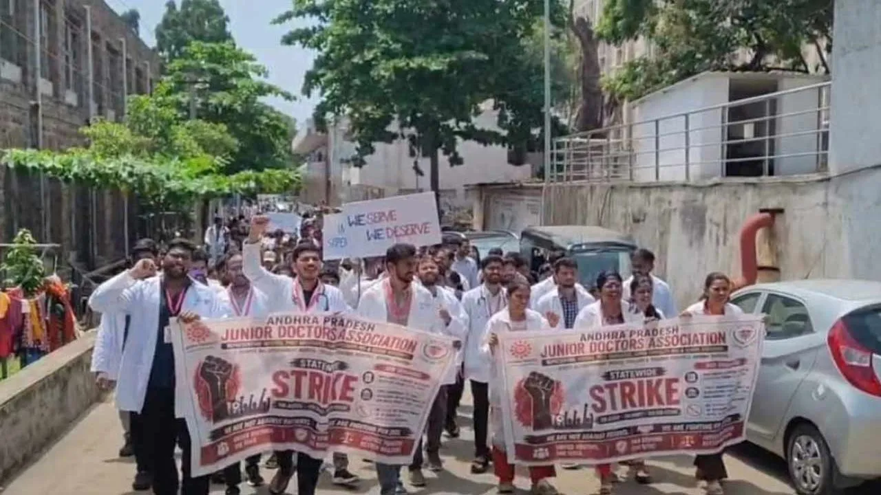 Doctors’ Strike: AP Government Doctors’ Association Extends Support to Junior Doctors
