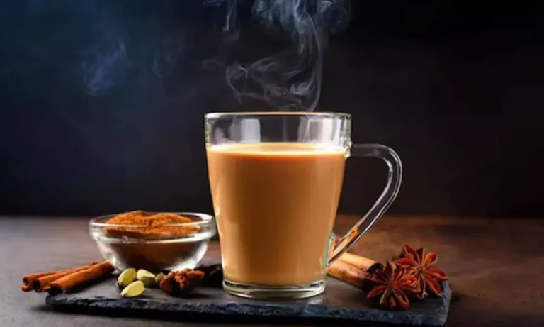 Reheated Tea: Is Drinking Tea After Hours Really Safe?