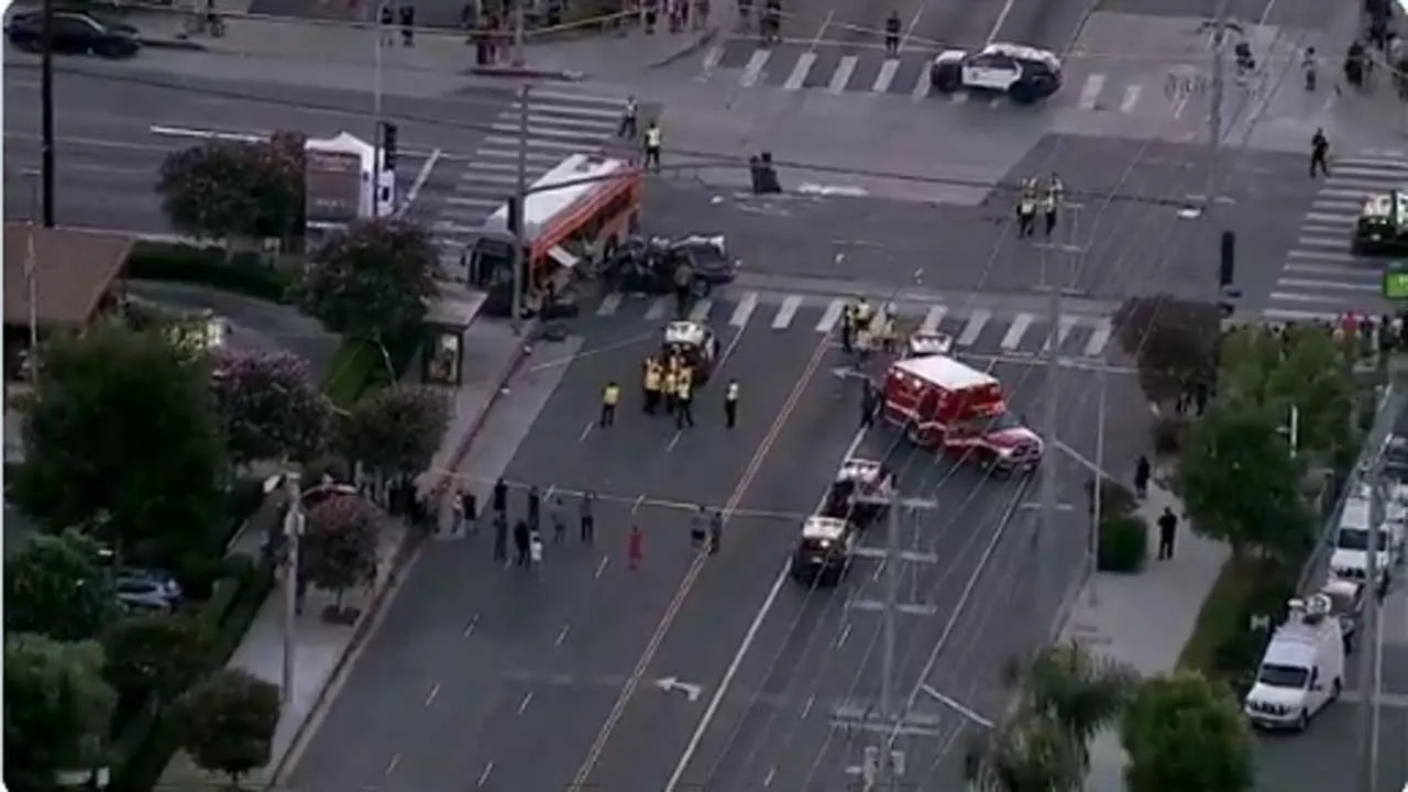 News Helicopter Covering Road Accident Crashes in Los Angeles, Three Killed