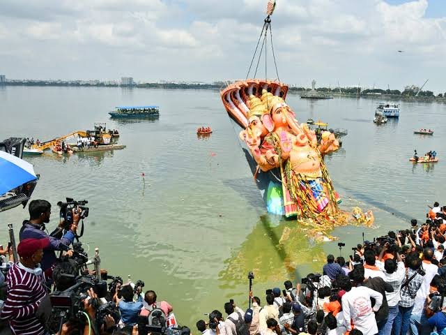 Khairatabad Bada Ganesh’s idol immersion passes off smoothly in Hyderabad..
