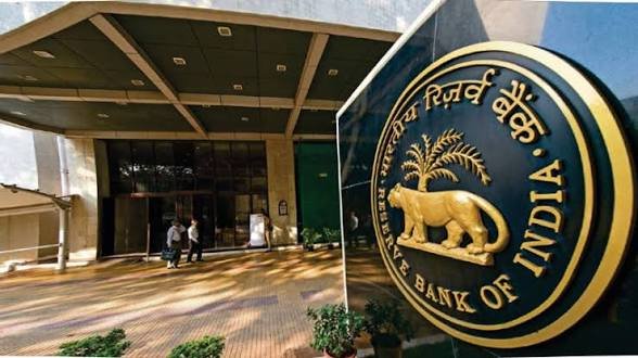 RBI removes Maha Minister from Latur bank board over tenure violations..