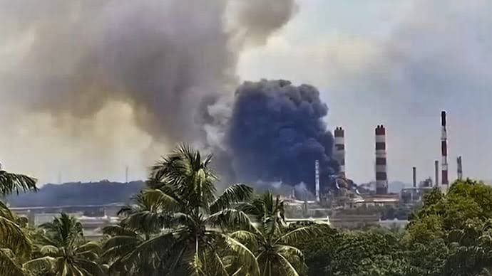 Major blast, fire at Mangaluru Refinery and Petrochemicals unit leaves 1 dead, 9 injured..